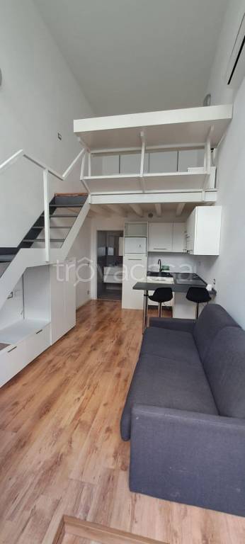 appartamento in vendita a Milano in zona Bovisa