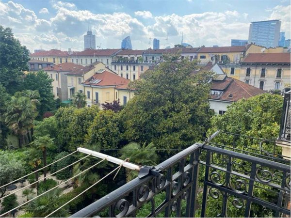 appartamento in vendita a Milano in zona Centro Direzionale