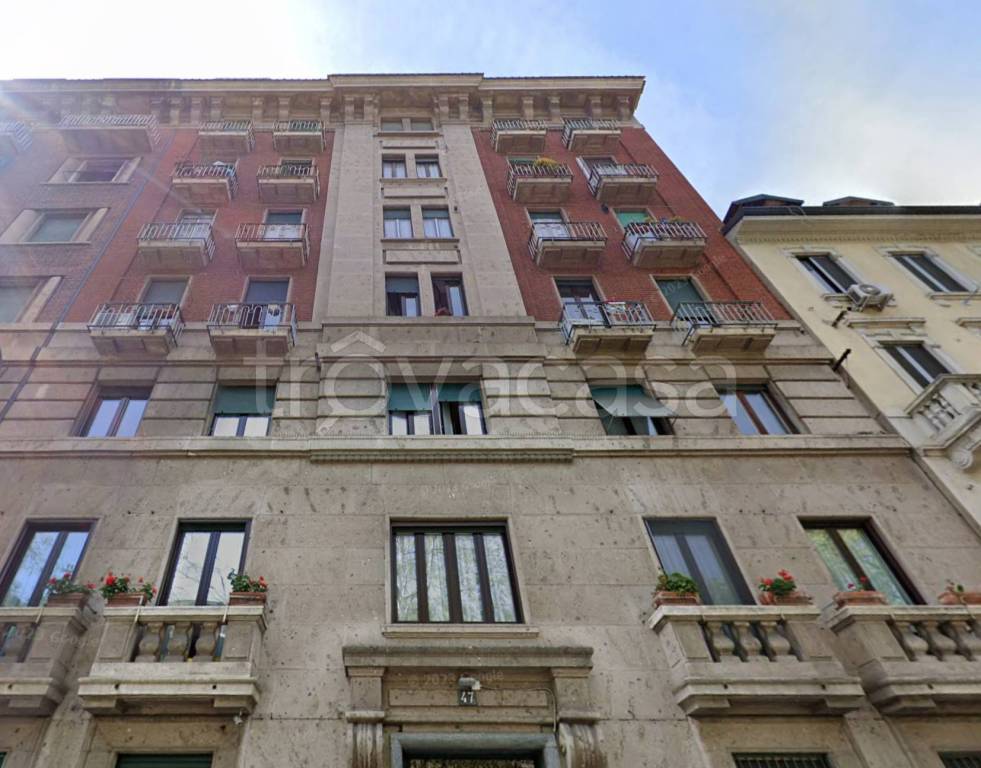 appartamento in vendita a Milano in zona Porta Vittoria