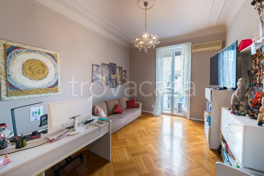 appartamento in vendita a Milano in zona Porta Vittoria
