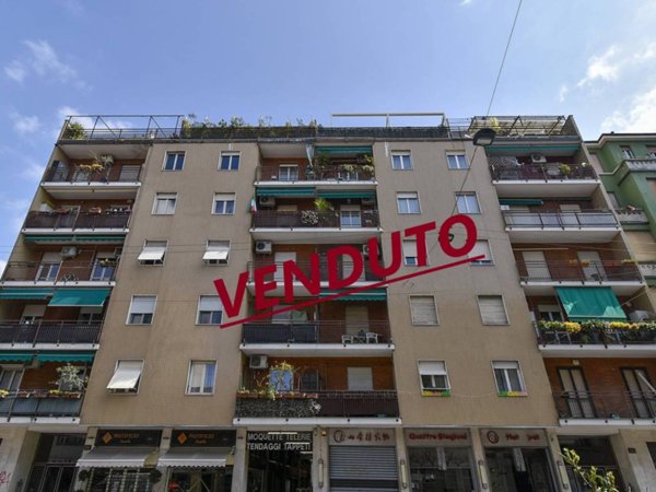 appartamento in vendita a Milano in zona Rottole
