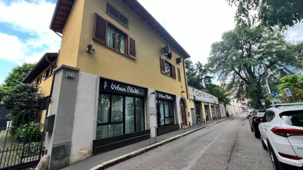 negozio in vendita a Milano in zona Isola