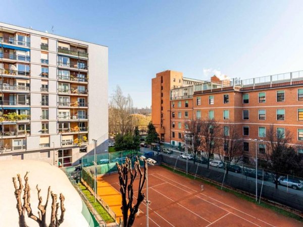 appartamento in vendita a Milano in zona Sempione
