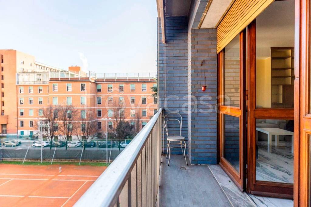 appartamento in vendita a Milano in zona Sempione