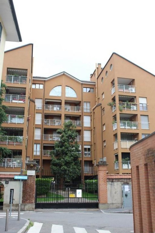 appartamento in vendita a Milano in zona Trenno