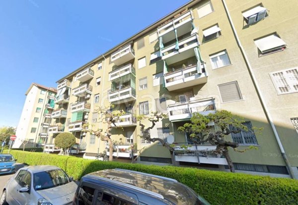 appartamento in vendita a Milano in zona Quarto Oggiaro