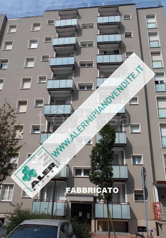 appartamento in vendita a Milano in zona Quarto Oggiaro