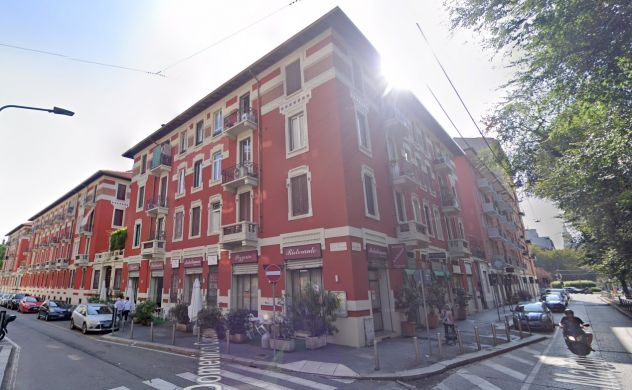 appartamento in vendita a Milano in zona Bullona