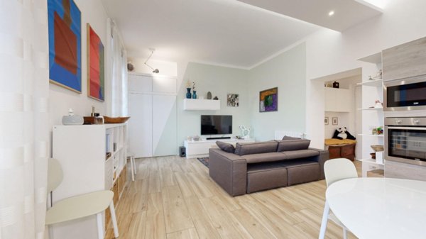 appartamento in vendita a Milano in zona Loreto