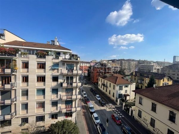 appartamento in vendita a Milano in zona Maggiolina