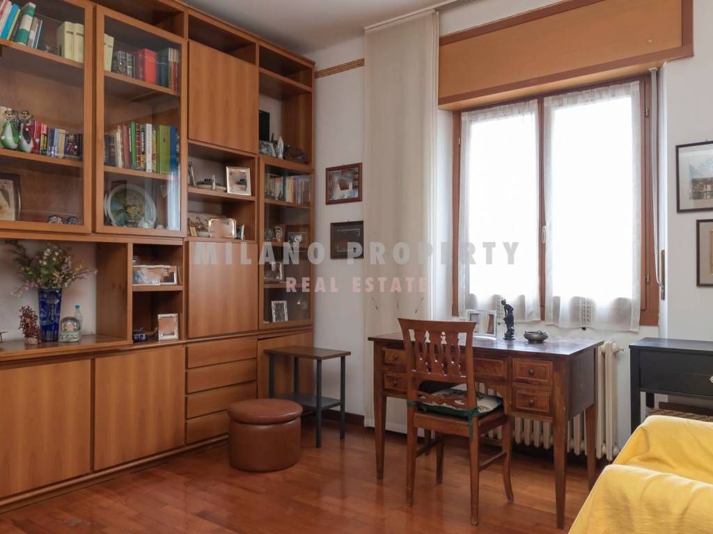 appartamento in vendita a Milano in zona Famagosta