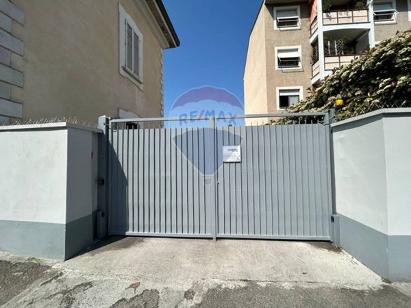 locale di sgombero in vendita a Milano in zona Quarto Cagnino
