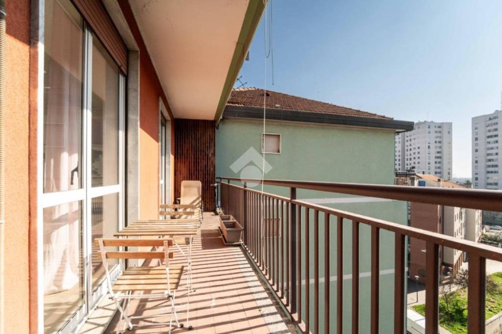 appartamento in vendita a Milano in zona Corvetto