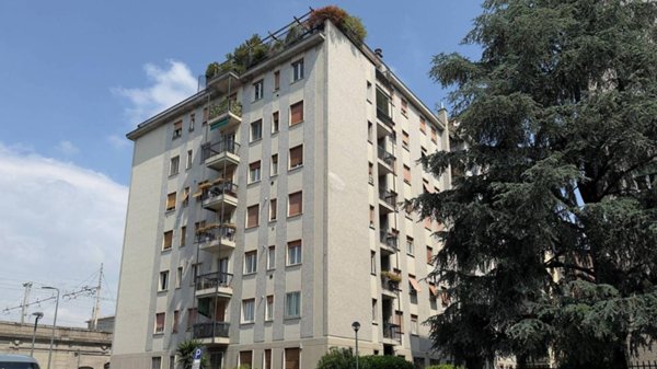 appartamento in vendita a Milano in zona Loreto