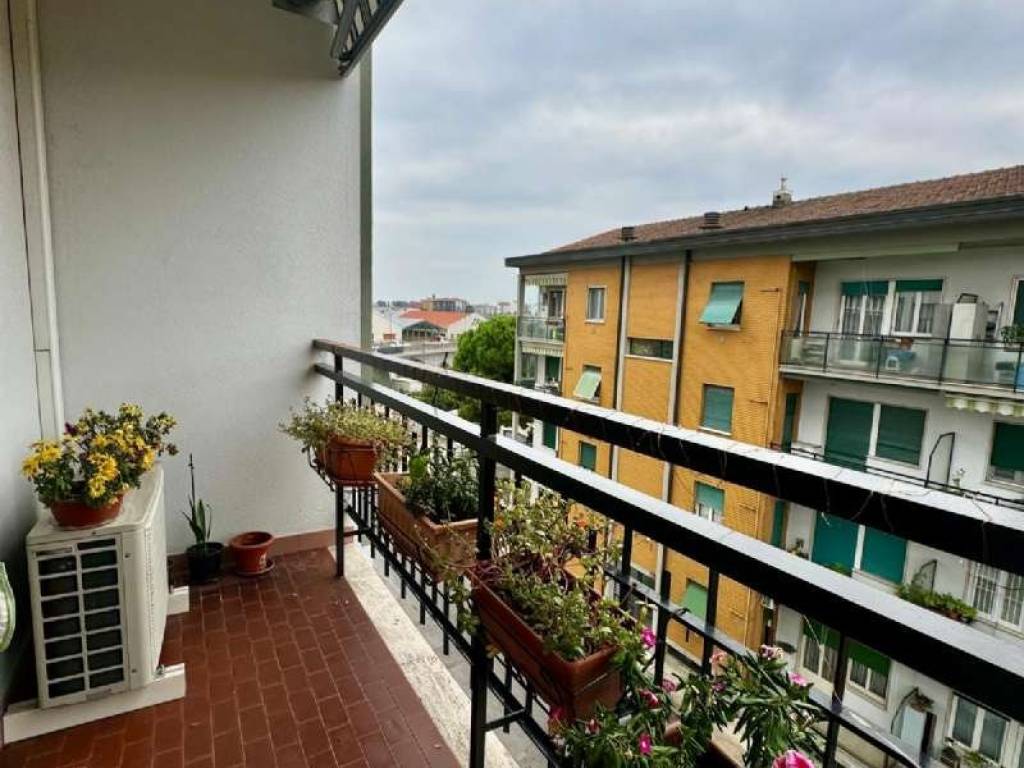 appartamento in vendita a Milano in zona Bicocca