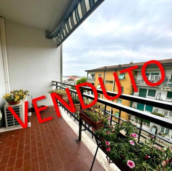 appartamento in vendita a Milano in zona Greco