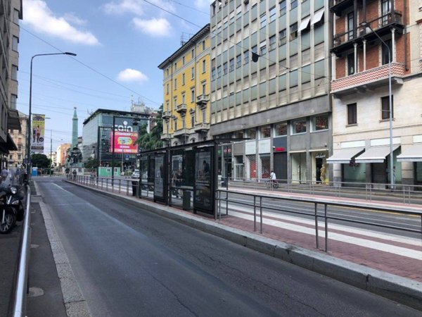negozio in vendita a Milano in zona XXII Marzo