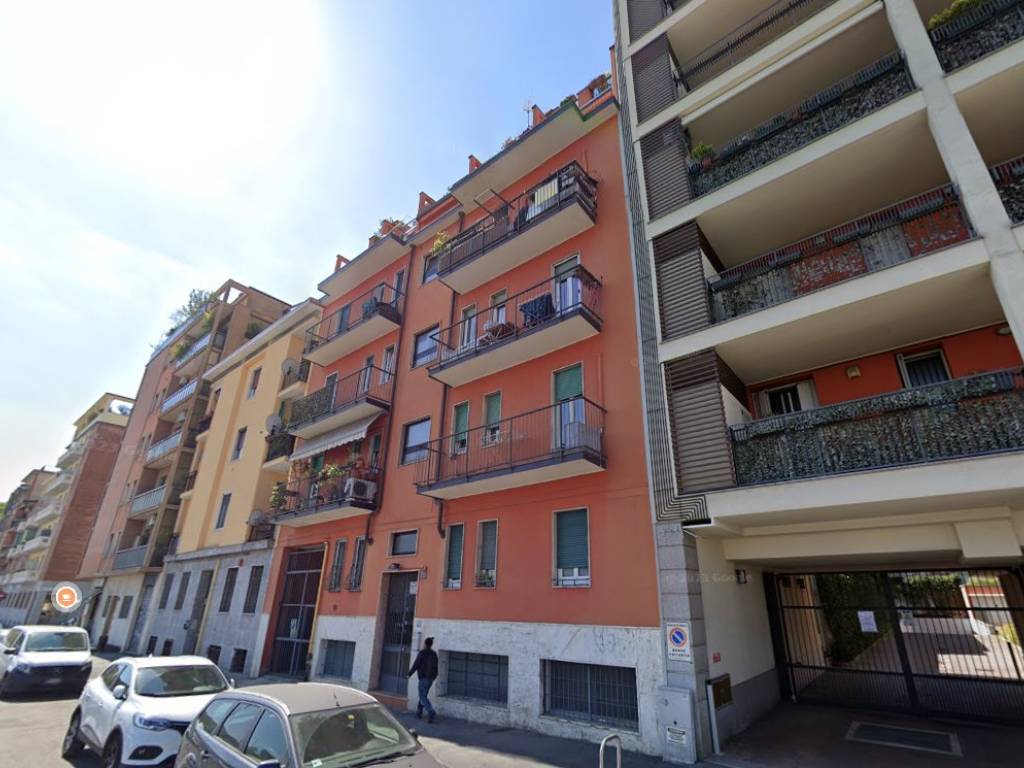 appartamento in vendita a Milano in zona Porta Vittoria