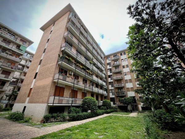 appartamento in vendita a Milano in zona Piazzale Lodi