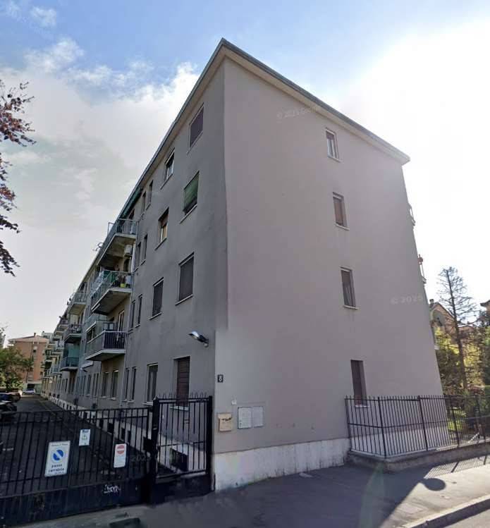appartamento in vendita a Milano in zona Baggio