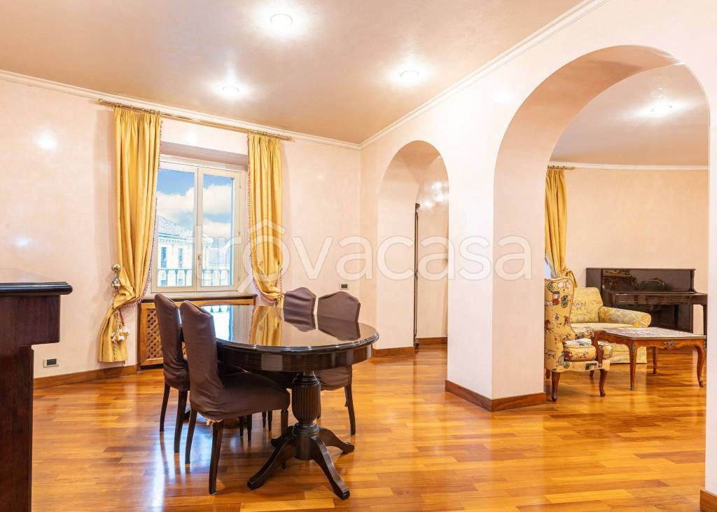 appartamento in vendita a Milano in zona Solari