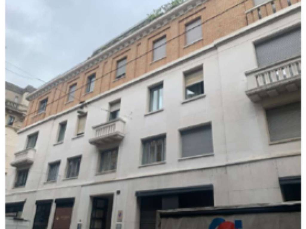 ufficio in vendita a Milano in zona Centro Storico