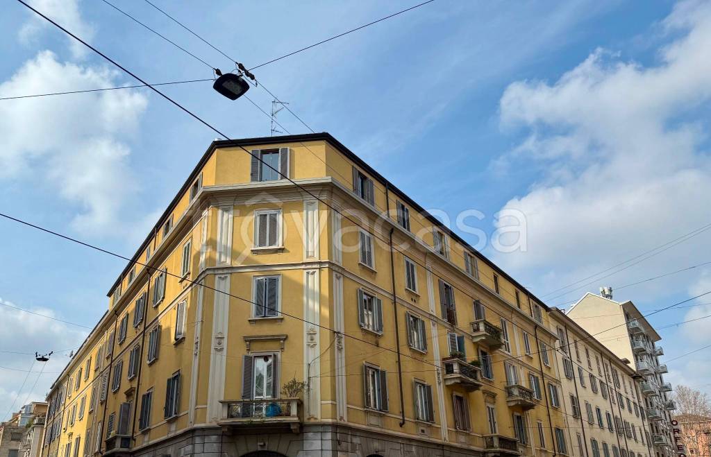 appartamento in vendita a Milano in zona Solari