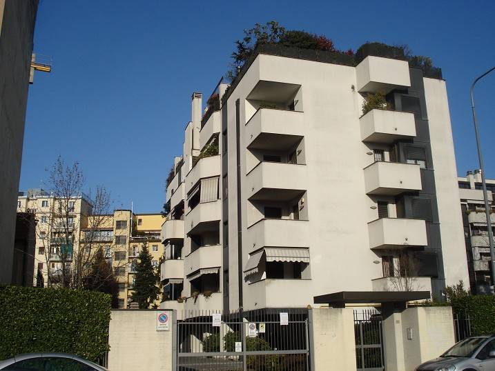 appartamento in vendita a Milano in zona Porta Vittoria