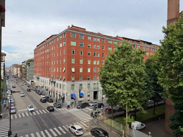 appartamento in vendita a Milano in zona Loreto