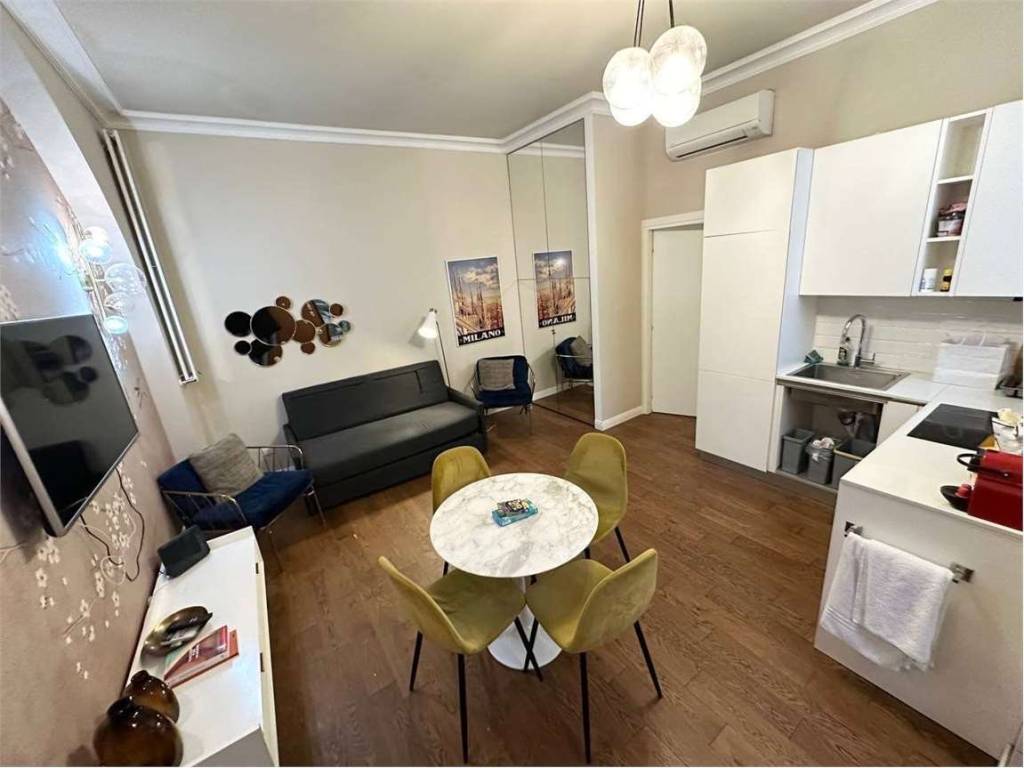 appartamento in vendita a Milano in zona Porta Ticinese