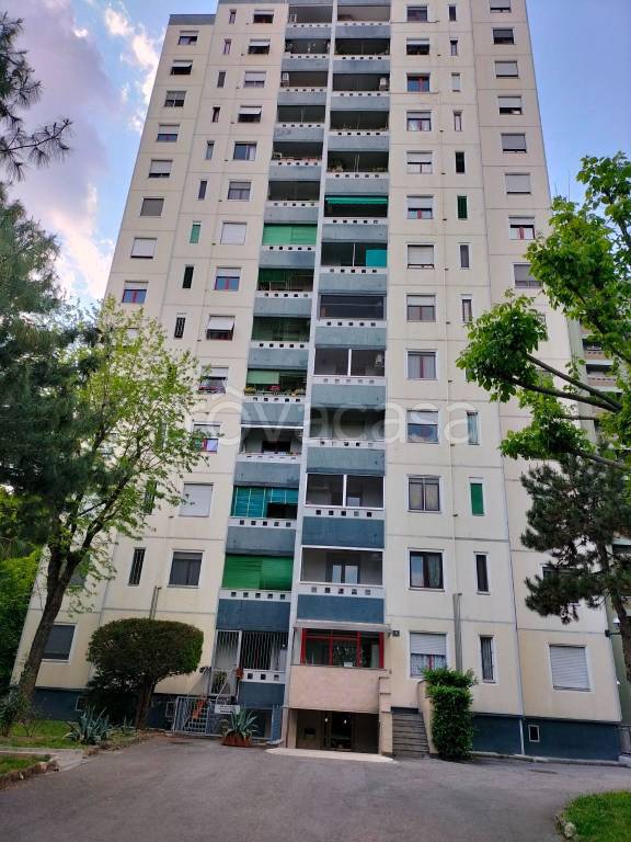appartamento in vendita a Milano in zona Gallaratese