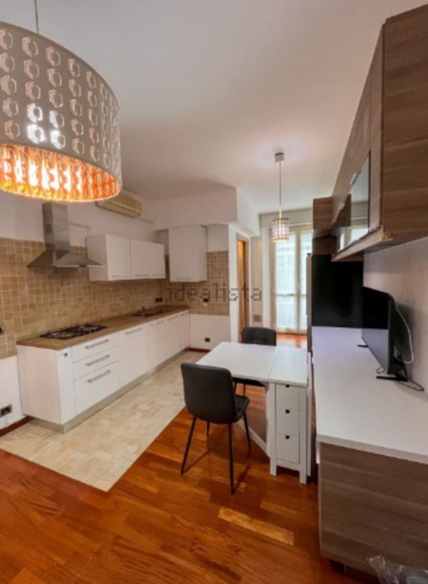 appartamento in vendita a Milano in zona Isola