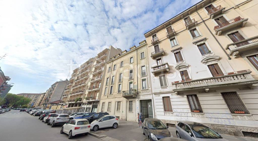 appartamento in vendita a Milano in zona Piazzale Lodi