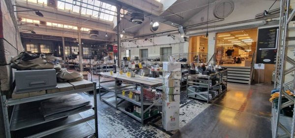 negozio in vendita a Milano in zona Crescenzago