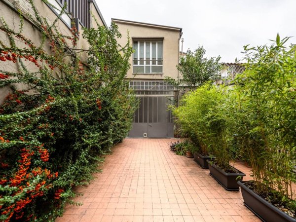 appartamento in vendita a Milano in zona Isola