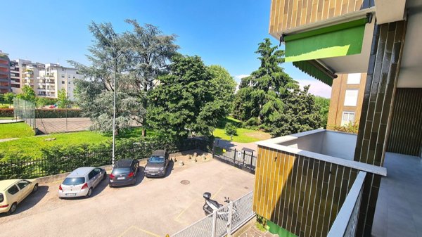 appartamento in vendita a Milano in zona Baggio