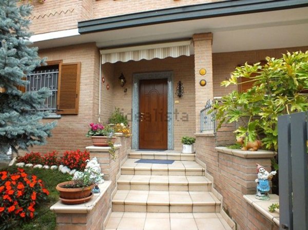 casa indipendente in vendita a Milano