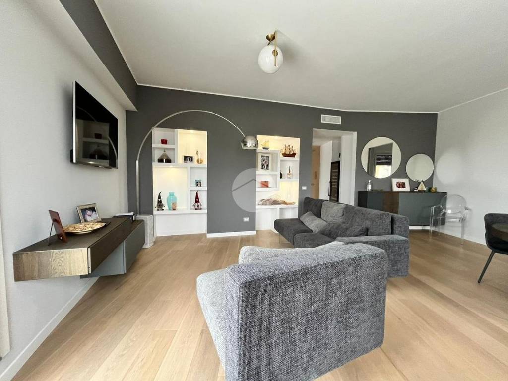 appartamento in vendita a Milano in zona Città Studi