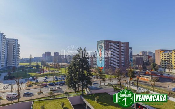 appartamento in vendita a Milano in zona Gallaratese