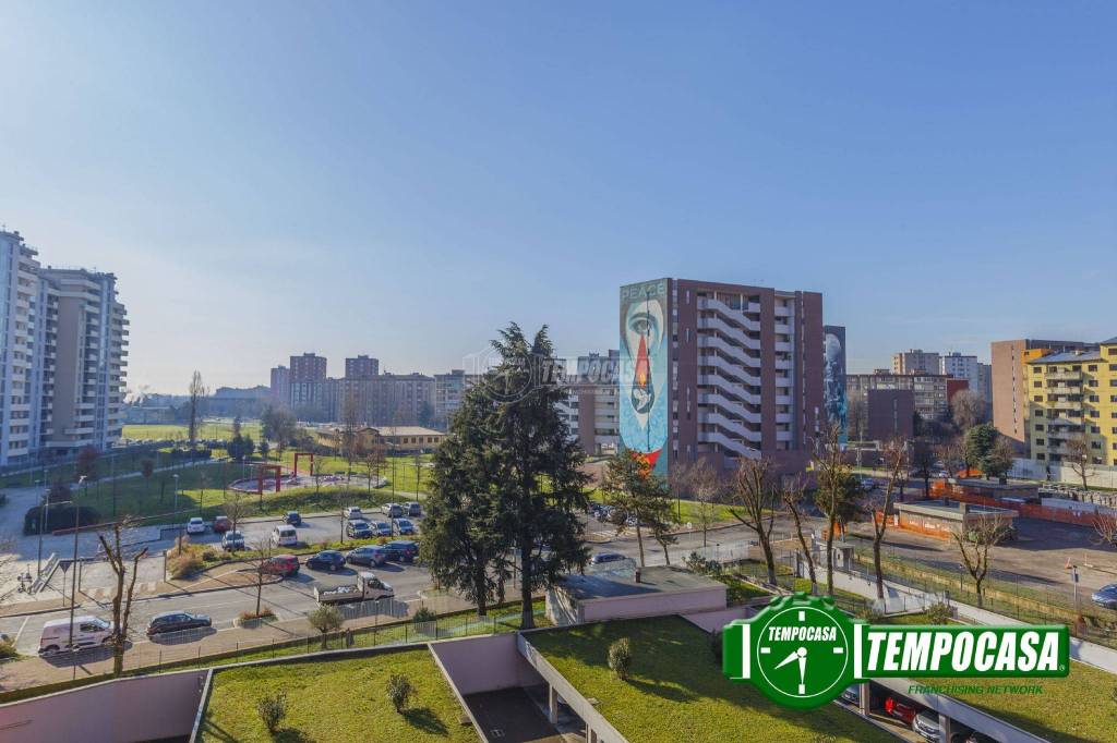 appartamento in vendita a Milano in zona Gallaratese