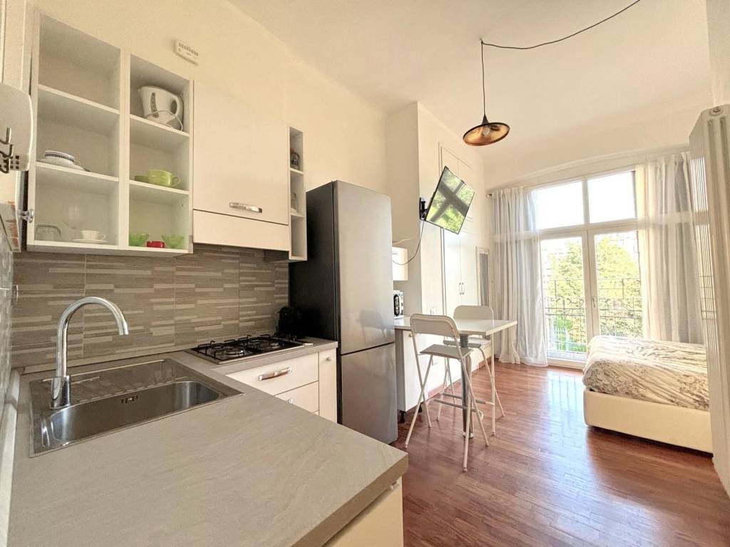 appartamento in vendita a Milano in zona Piazzale Lodi