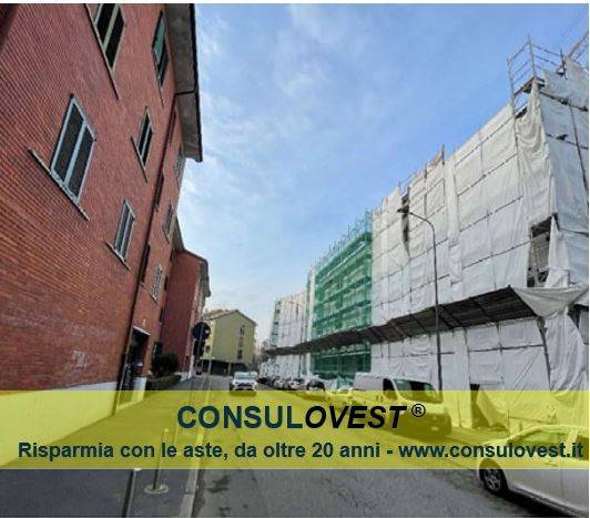 appartamento in vendita a Milano in zona Quarto Oggiaro