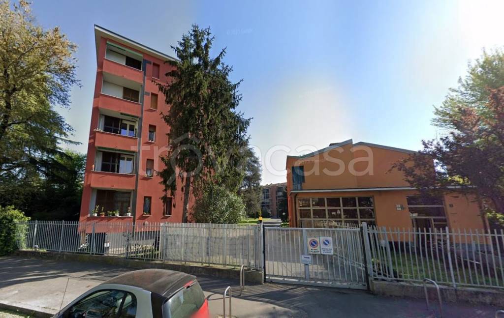 appartamento in vendita a Milano in zona Forze Armate