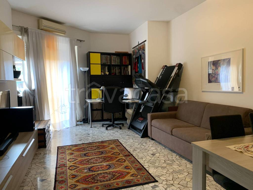 appartamento in vendita a Milano in zona XXII Marzo