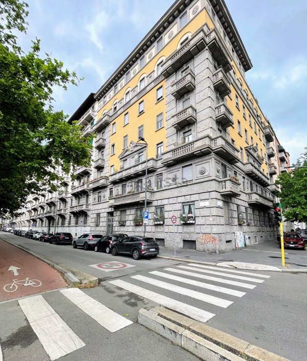 appartamento in vendita a Milano in zona Porta Vittoria