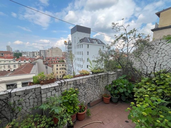 appartamento in vendita a Milano in zona Centro Direzionale