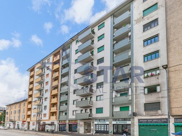 appartamento in vendita a Milano in zona Porta Ticinese