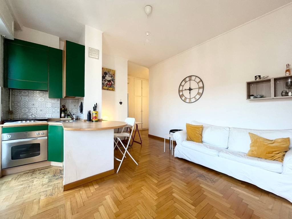 appartamento in vendita a Milano in zona Trenno