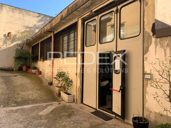 ufficio in vendita a Milano in zona Città Studi