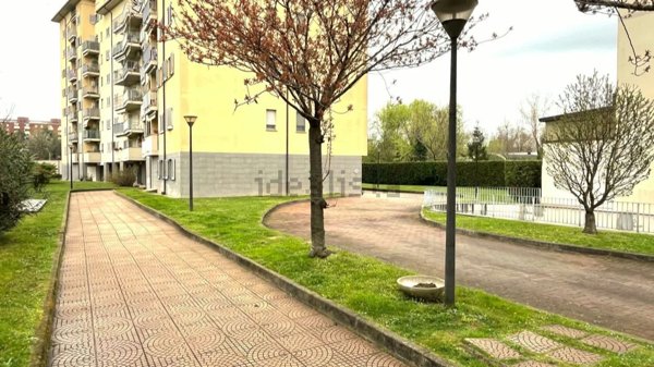 appartamento in vendita a Milano in zona Bovisasca